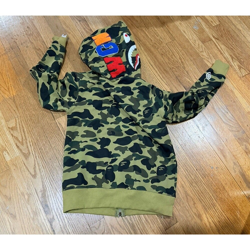 BAPE Bathing Ape Shark Full Zip Hoodie WGM Camo Men Medium Streetwear Japan